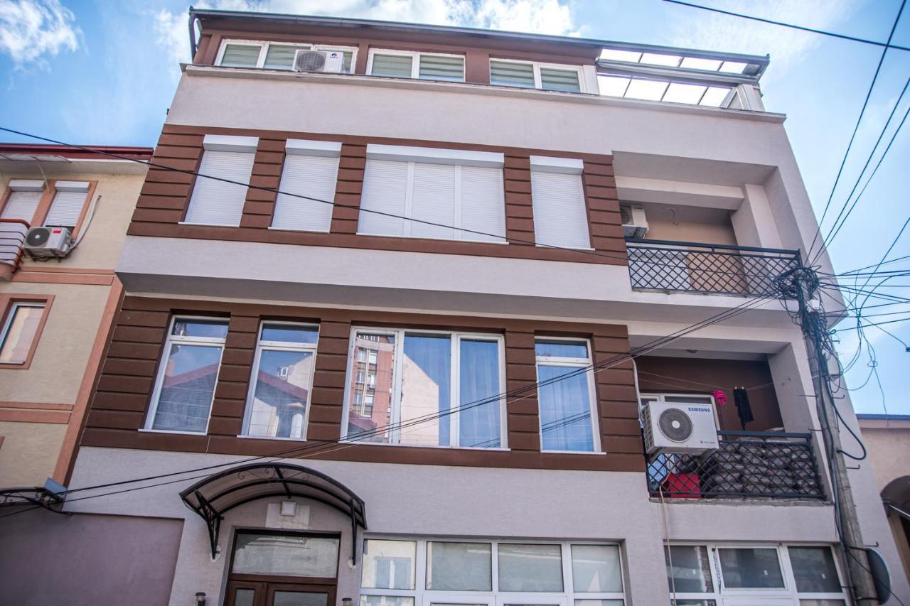 L&L Luxury Apartments 比托拉 外观 照片